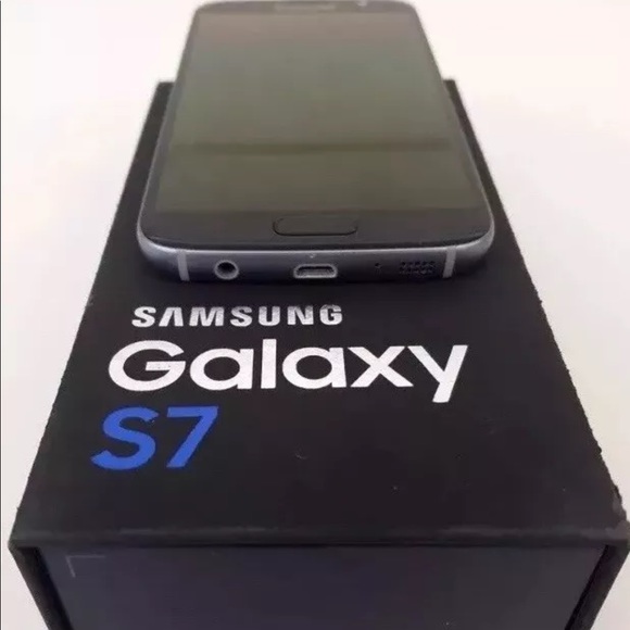 Galaxy s7 AT&T black with charger new. 32 GB - Picture 1 of 7